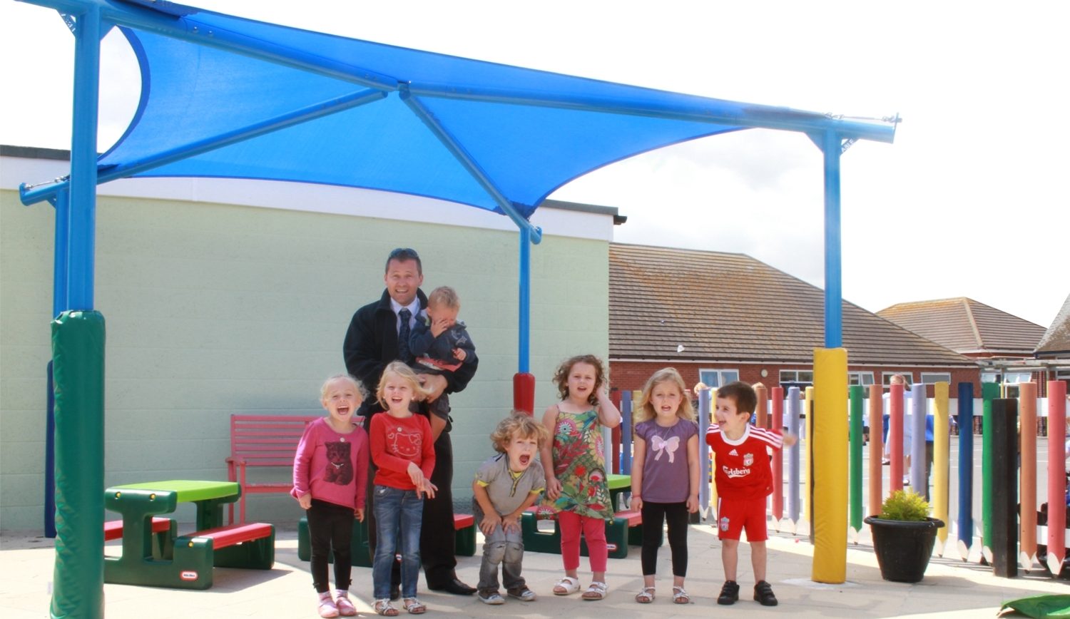 Little Clacton Pre-school enjoy story time in their new “home corner”