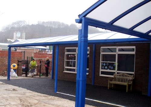 Devoke Free Standing Canopy installed at Springhead School in Scarborough, North Yorkshire