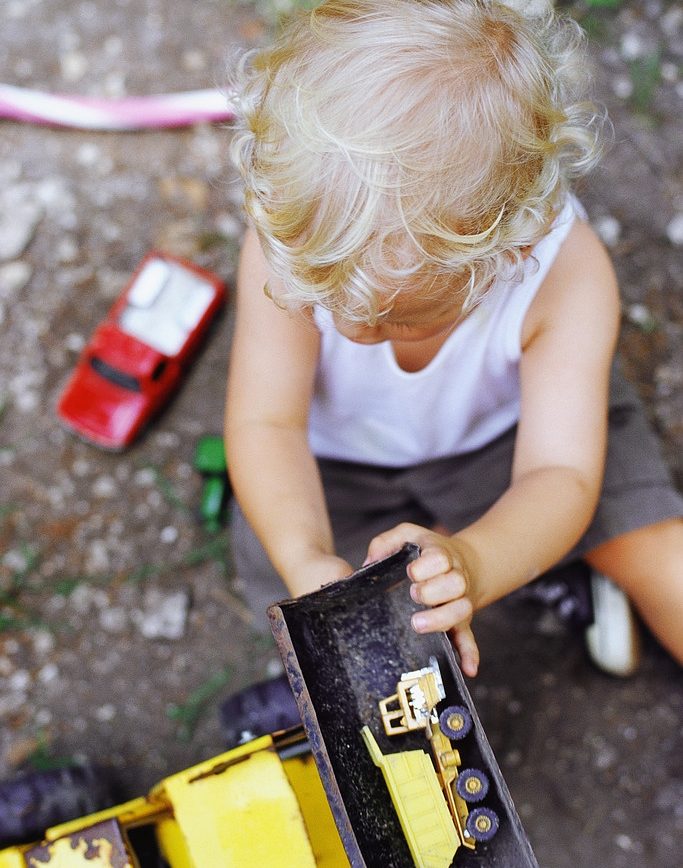 The Benefits of Free Flow Play... Able Canopies