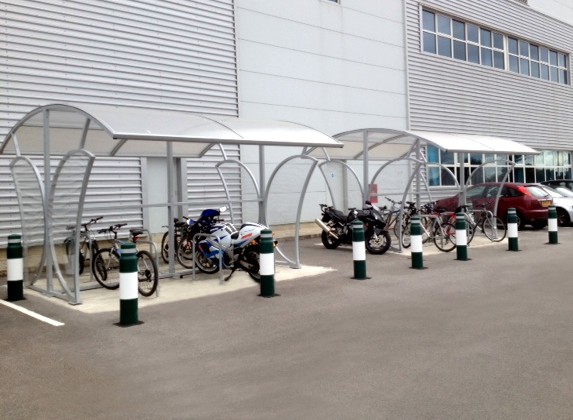 thames-valley-harrods-thatcham-berkshire-double-witton-cycle-shelter 02