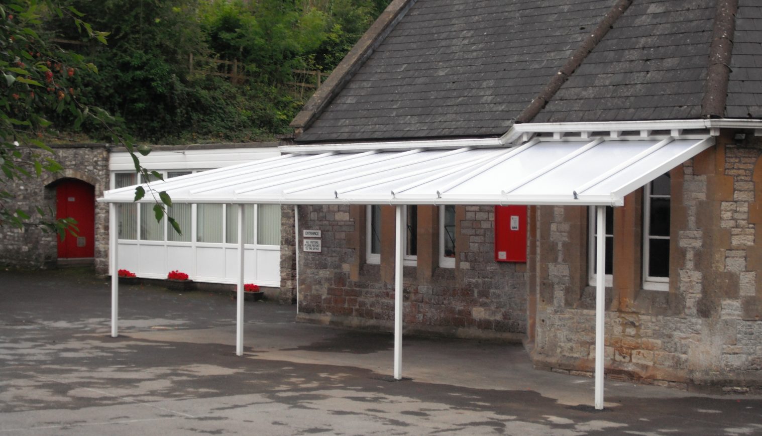 Bowlish Infant School – Wall Mounted Canopy