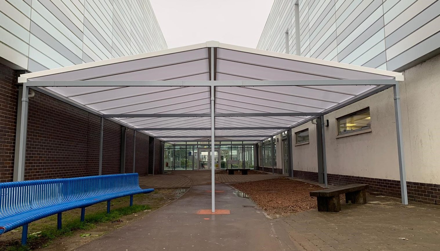 Swindon Academy – Free Standing Canopy
