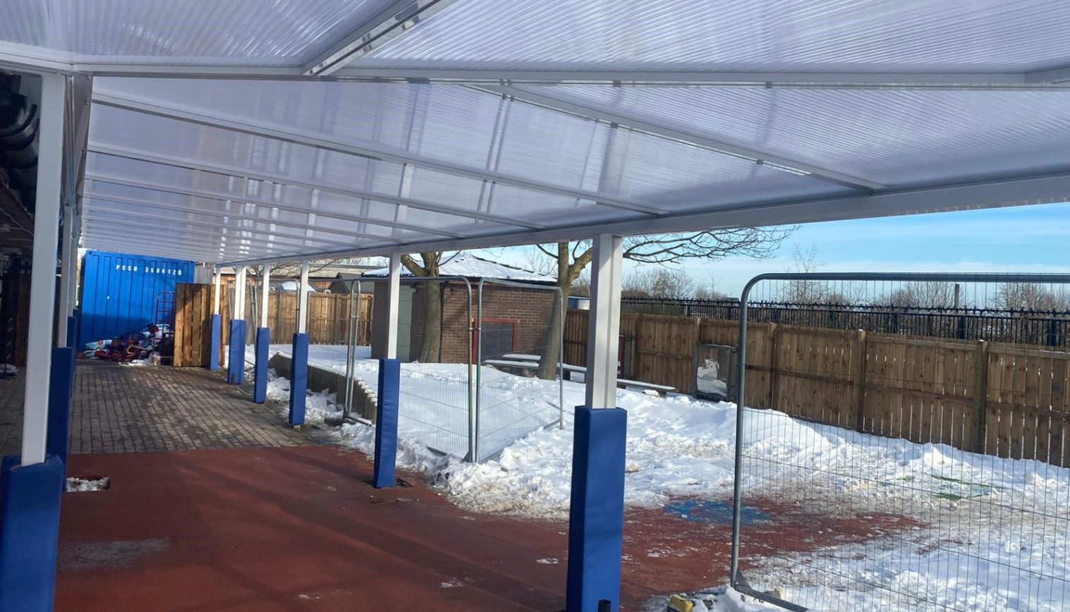 Moorside Primary School – Wall Mounted Canopy