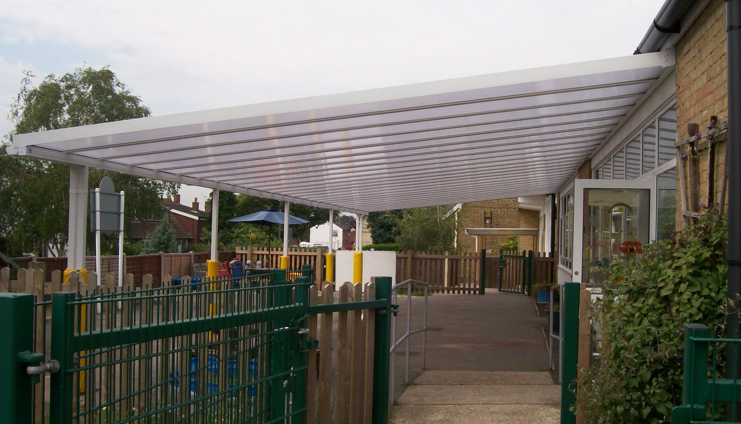 Moreton C of E Primary School – Wall Mounted Canopy