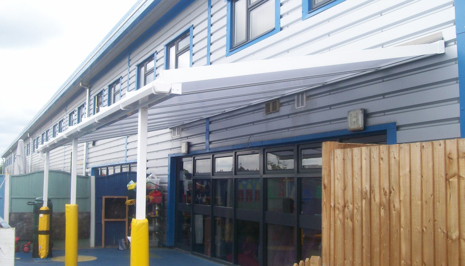 Safe Hands Day Nursery – Wall Mounted Canopy