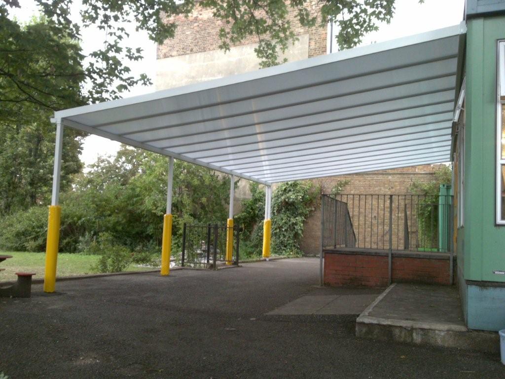 John Donne Primary Schooll – Wall Mounted canopy