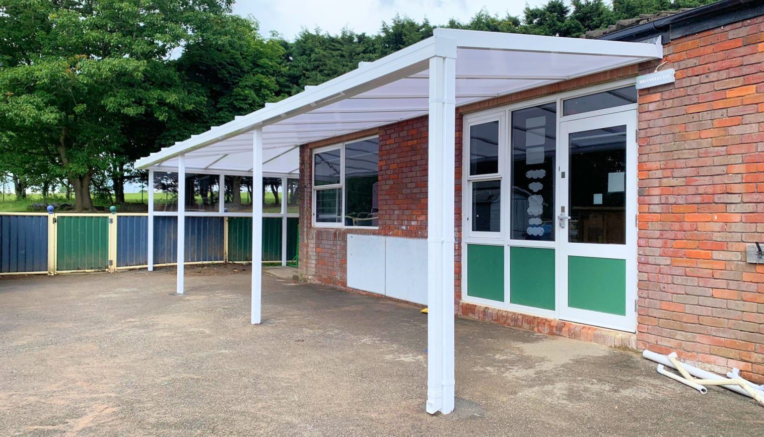 Chalfont Valley School – Wall Mounted Canopy