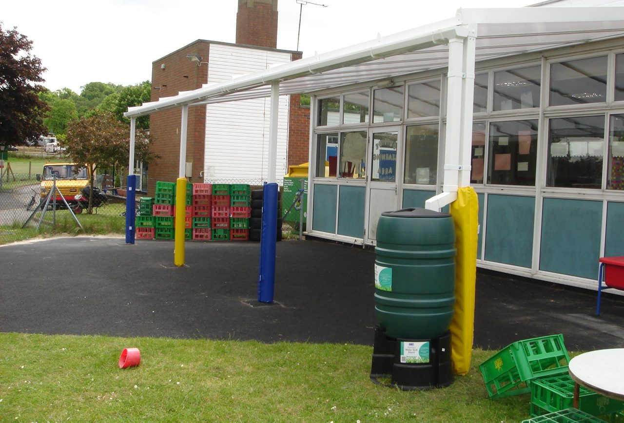 Powell Corderoy Primary School – Wall Mounted Canopy