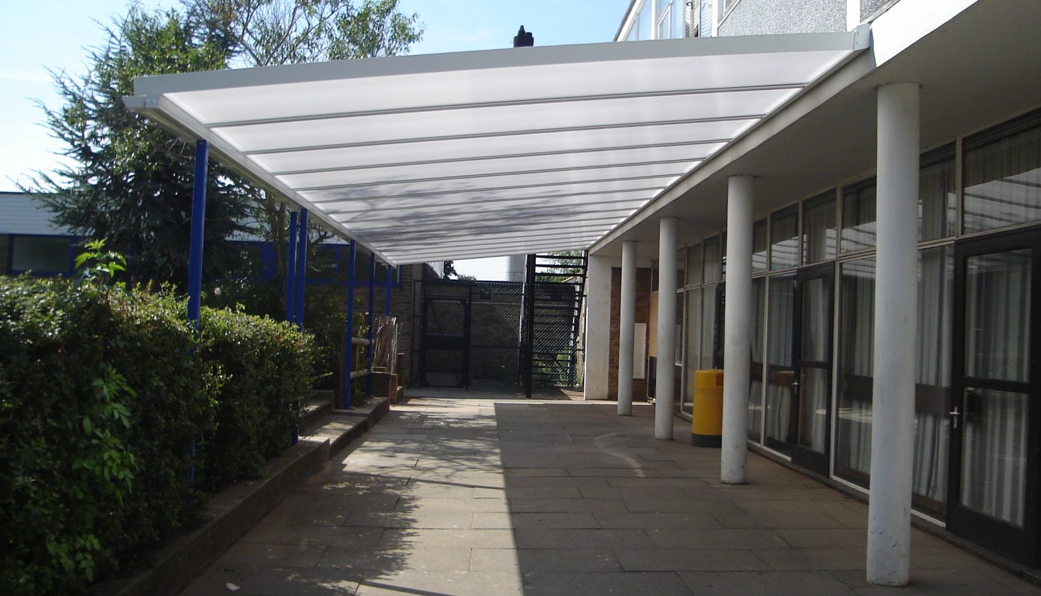 Mark Hall School – Wall Mounted Canopy