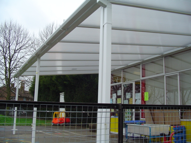 Hobbs Hill Wood Primary School – Wall Mounted Canopy – Fourth Install