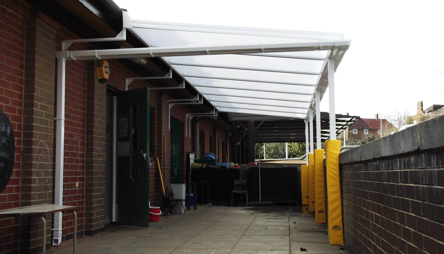 Whitecote Primary School – Wall Mounted Canopy