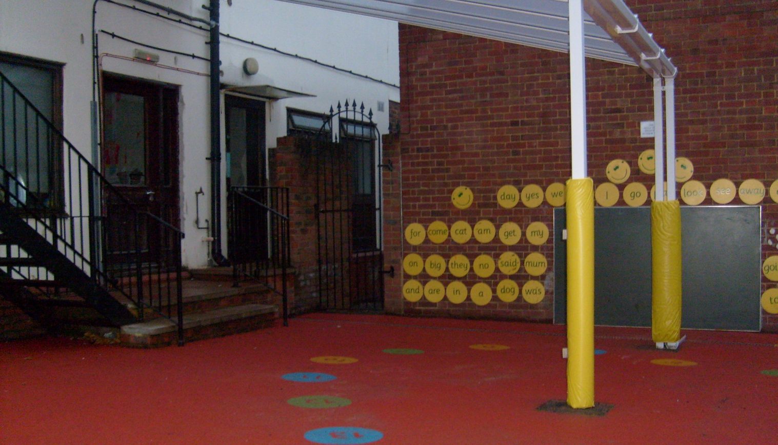 Hasmonean Primary School – Wall Mounted Canopy – Third install