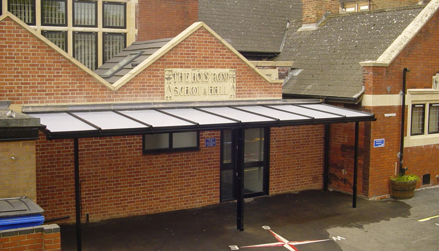 Holy Rood Catholic Infant School – Wall Mounted Canopies