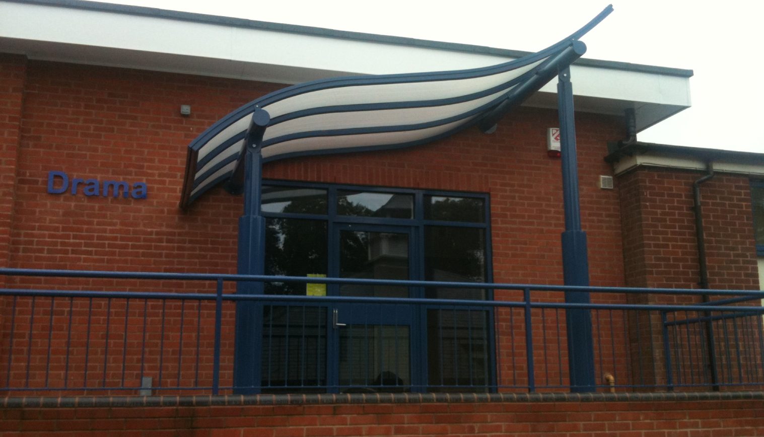 Roundhill Community College – Free Standing Entrance Canopy