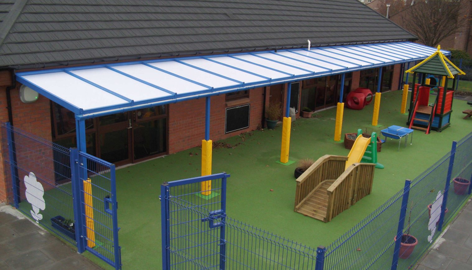 Inchyra Nursery – Wall Mounted Canopy