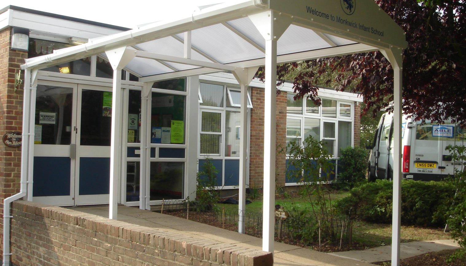 Monkwick Infant & Nursery School – Entrance Canopy