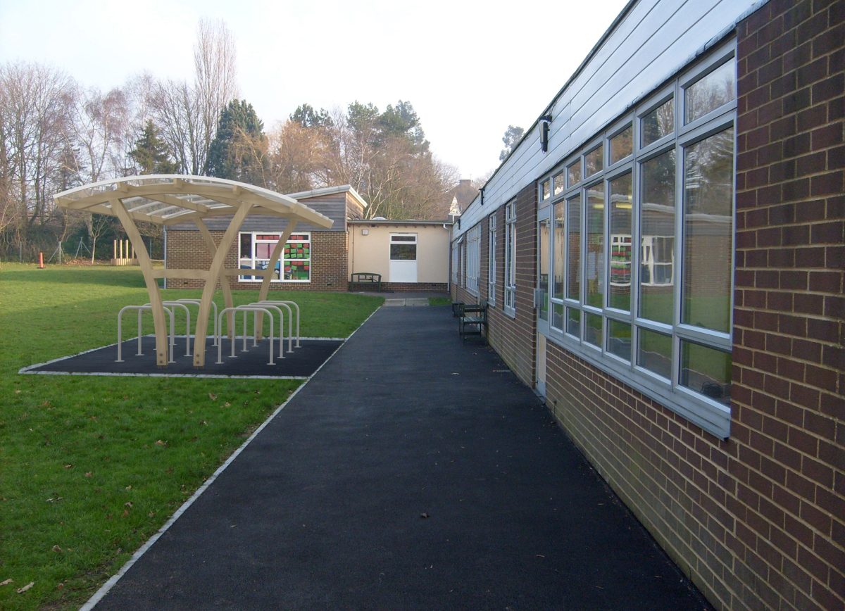 Pembroke Timber Cycle Shelter