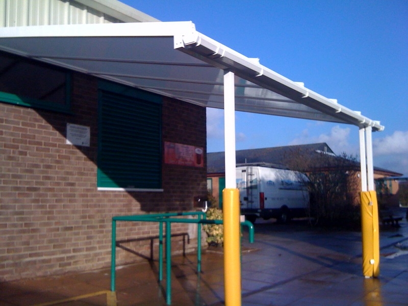 Philip Morant School – Wall Mounted Canopy install