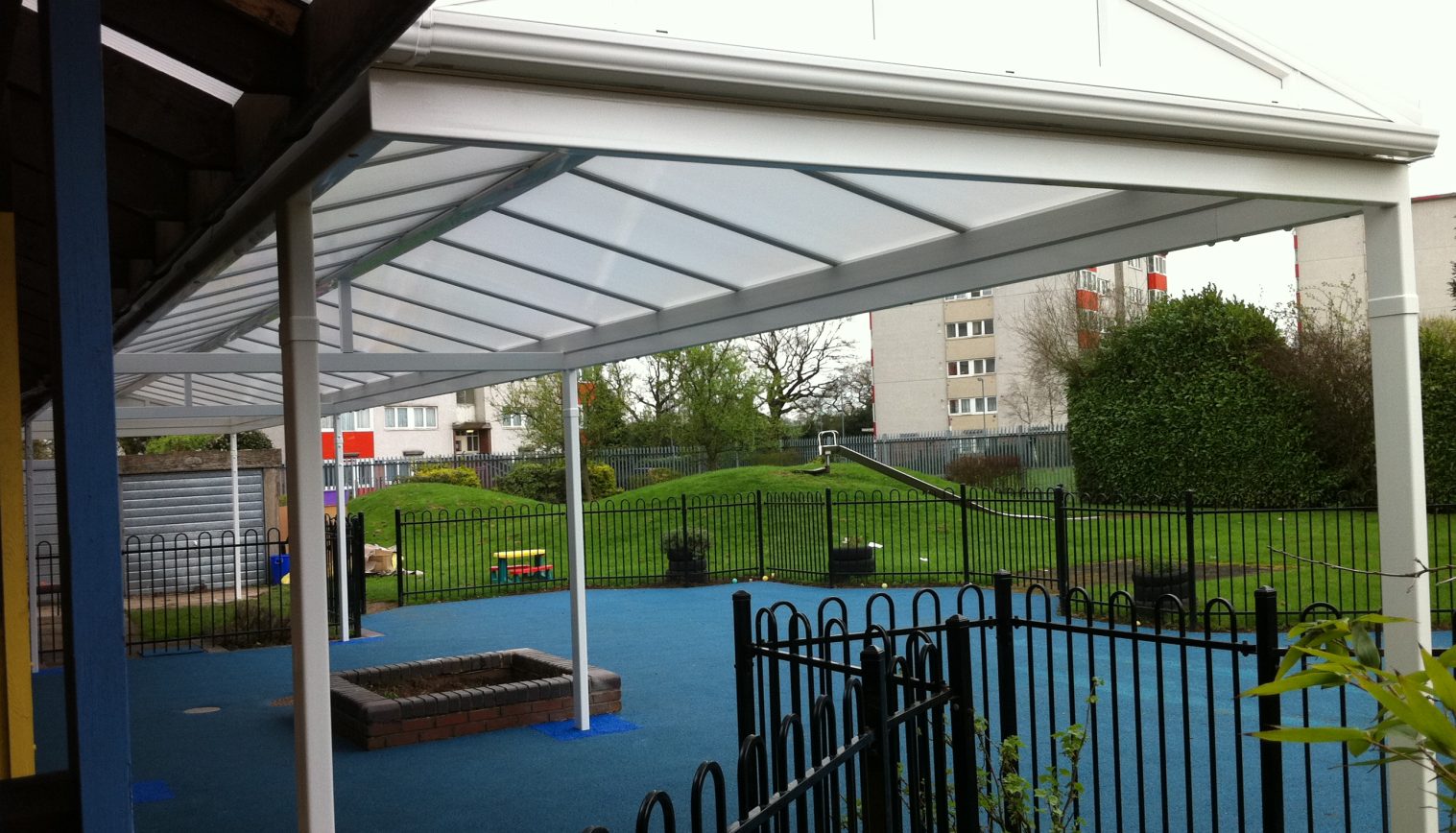 Pool Farm & Primrose Hill Nursery – Free Standing Canopy
