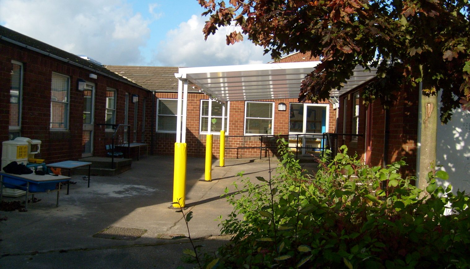 Morelands C of E Middle School – Wall Mounted Canopy