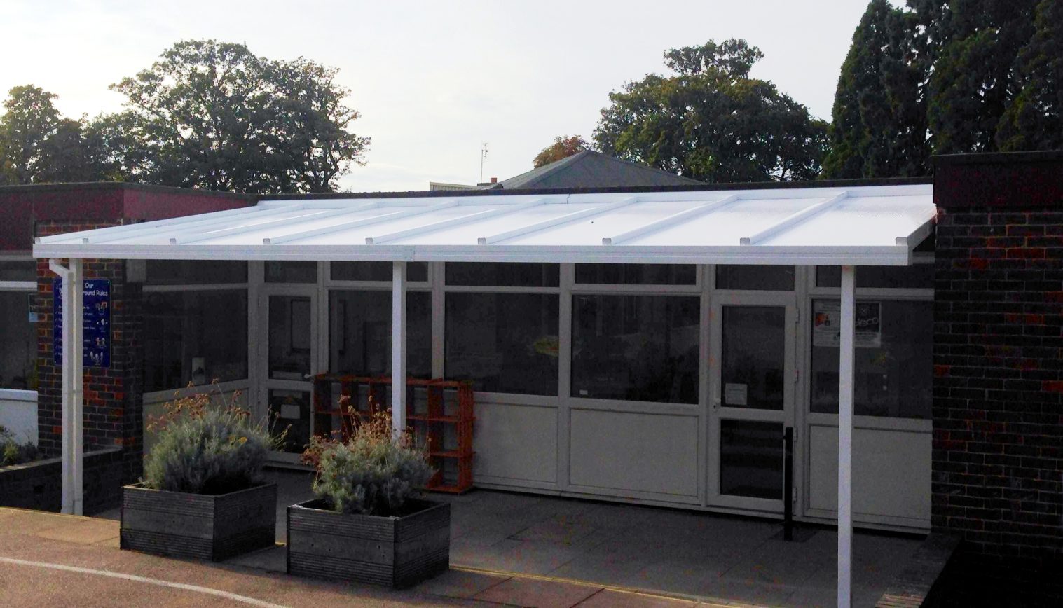 St Andrew’s CE Primary & Nursery School – Wall Mounted Canopy