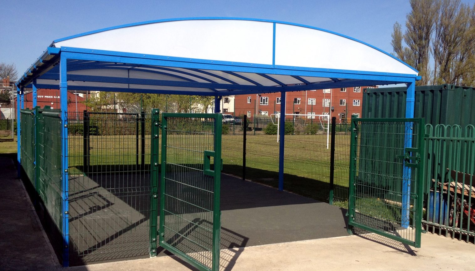 Sincil Sports College – Free Standing Canopy
