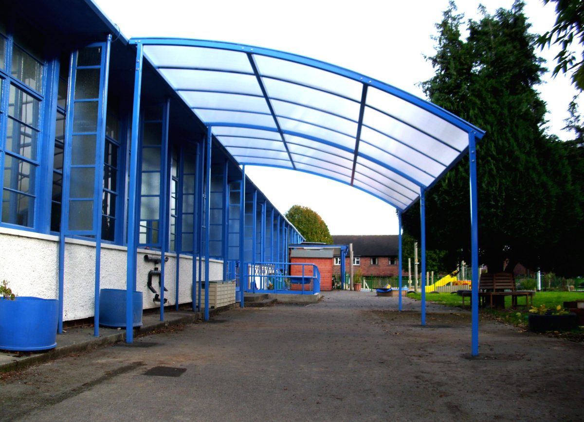 Devoke Junior Freestanding Canopy