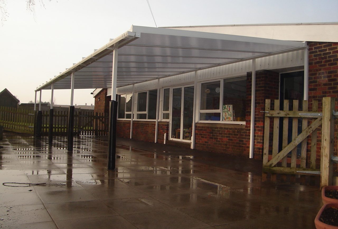 Stadhampton Primary School – Wall Mounted Canopy