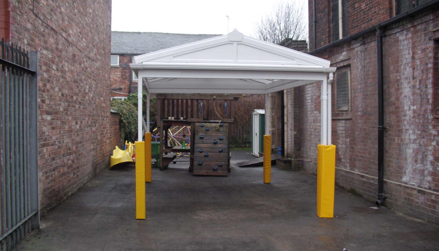 The Vine Playgroup – Free Standing Canopy
