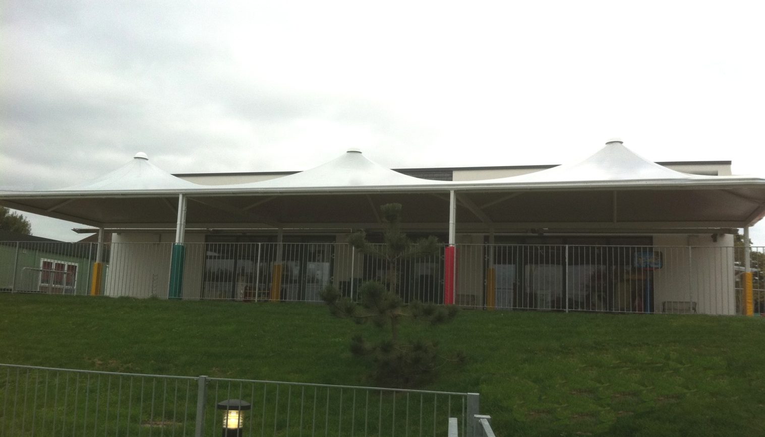Underhill Infant School – Free Standing Tensile Fabric Canopy