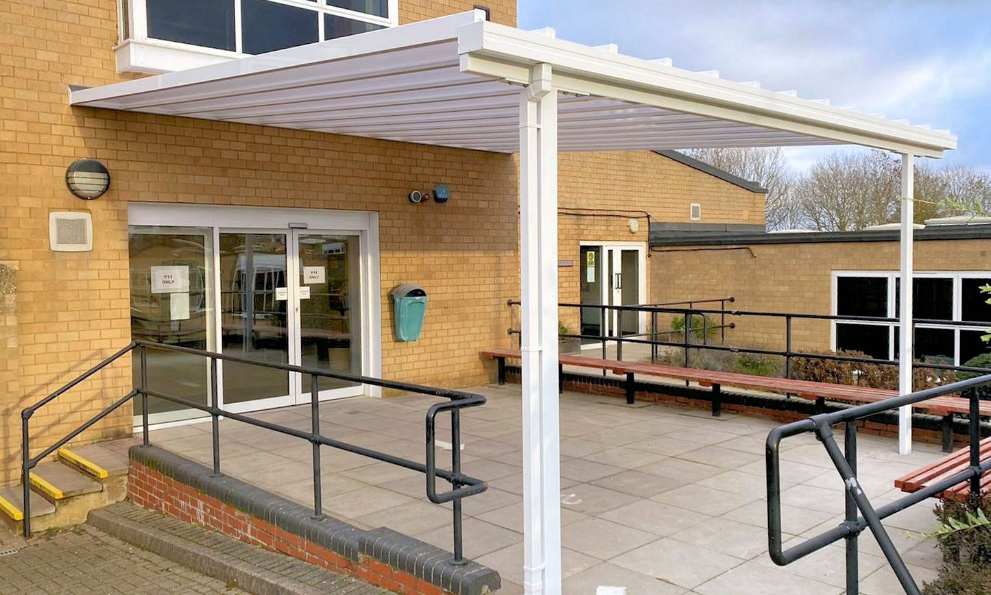 Vandyke Upper School – Wall Mounted Canopies