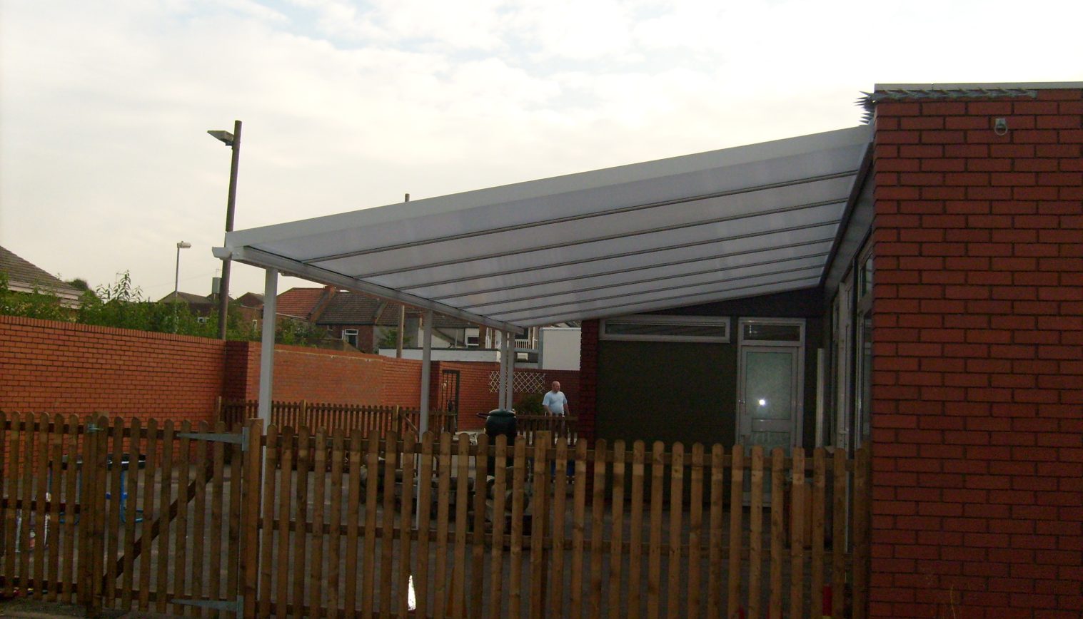Vernon Terrace Lower School – Wall Mounted Canopy
