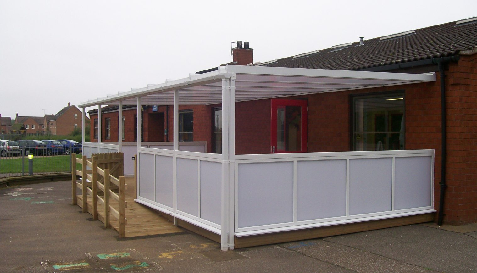 Watlington Primary School – Wall Mounted Canopy