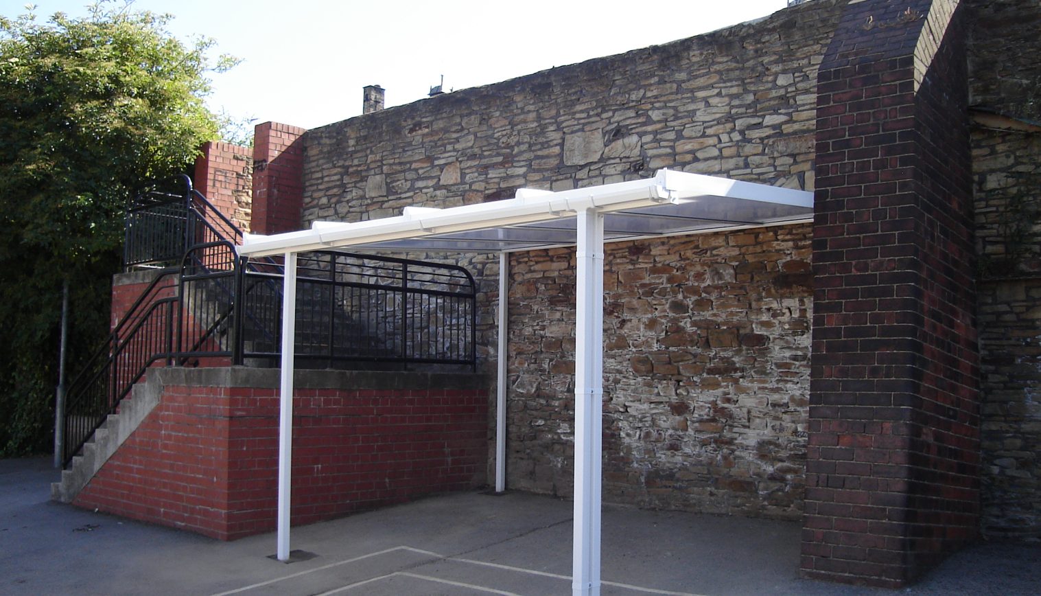 Westways Primary School – Wall Muonted Canopy