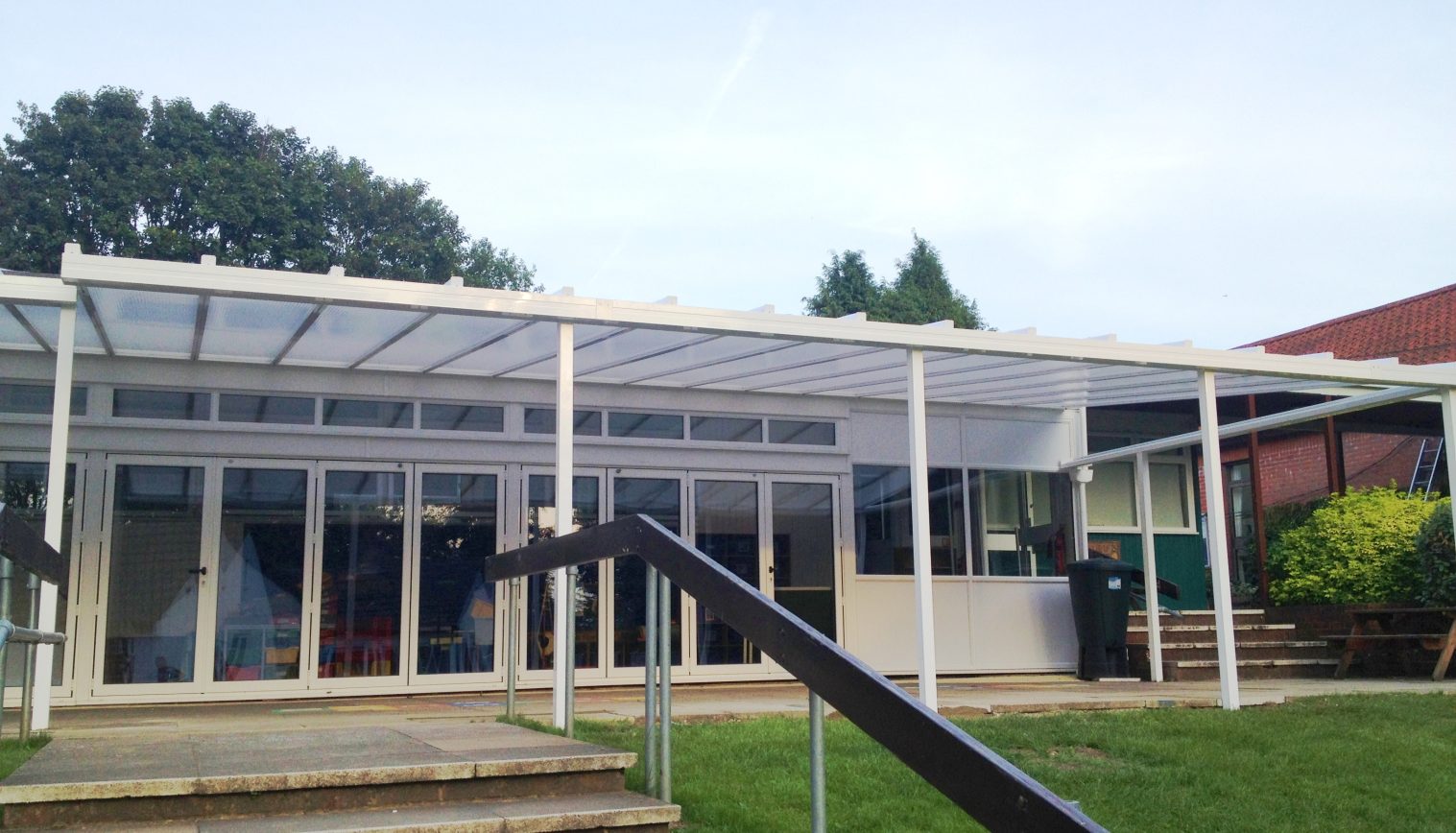 Abbots Hill Primary School – Wall Mounted Canopy