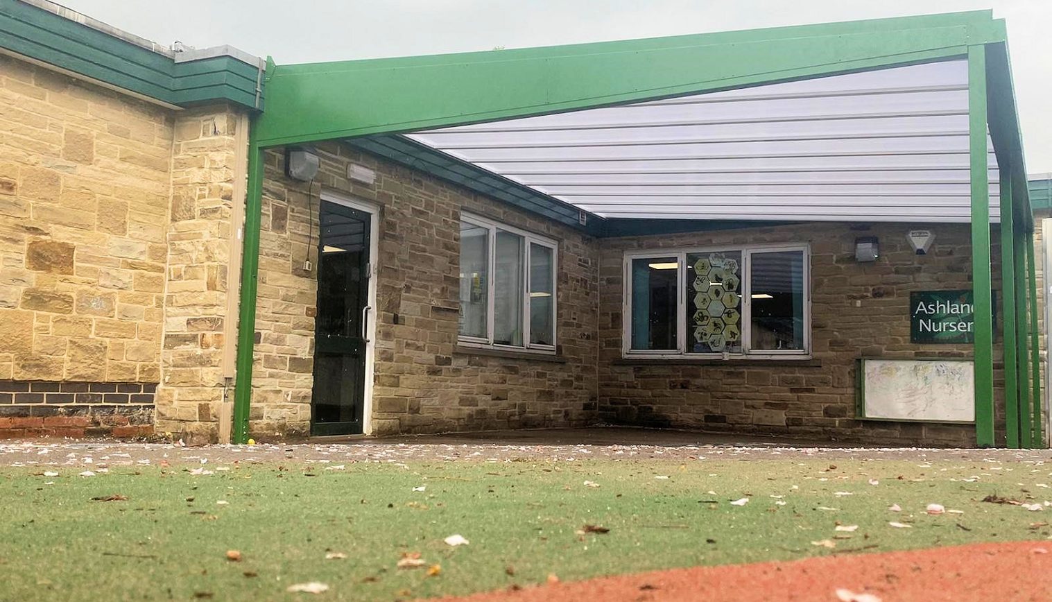Ashlands Primary School – Wall Mounted Canopy