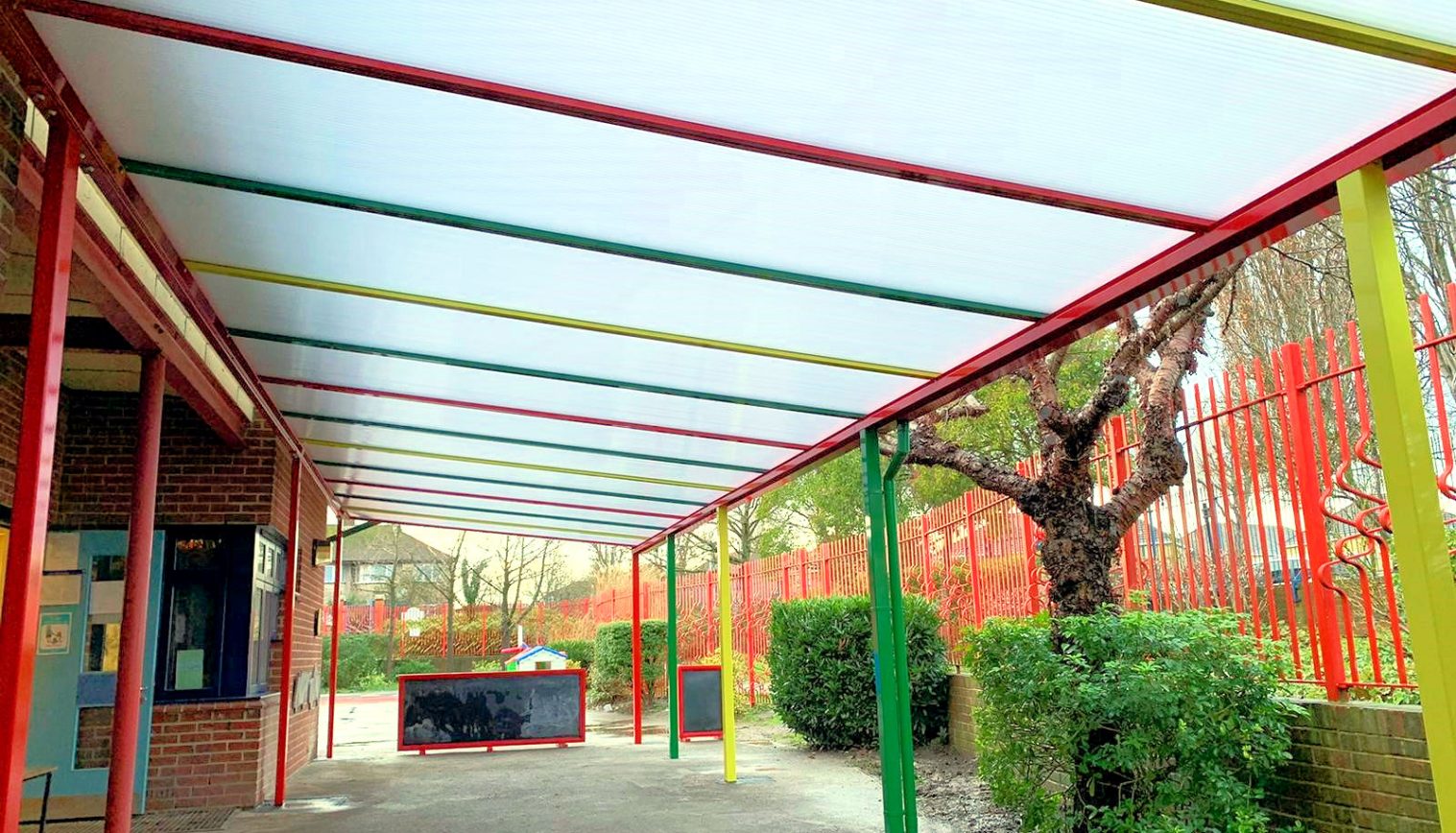 Clore Tikva School – Wall Mounted Canopy