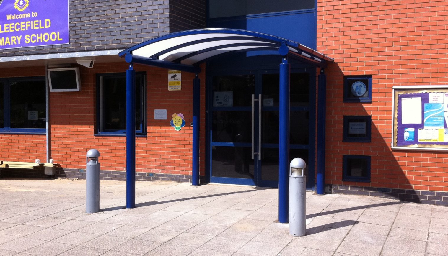 Fleecefield Primary School – Entrance Canopy