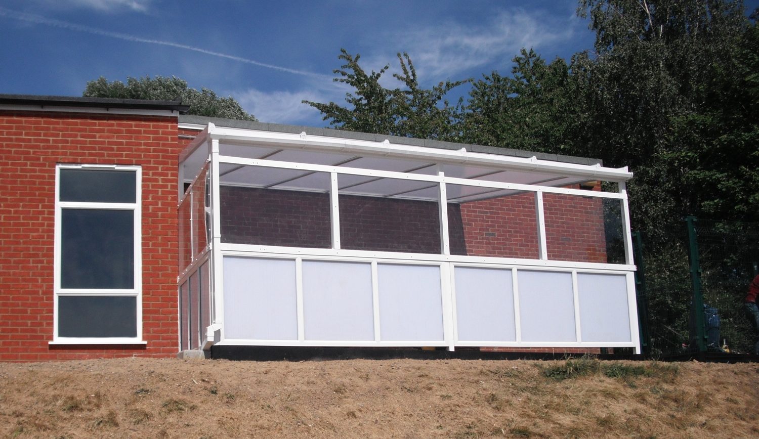 Hillside Primary School – Wall Mounted Canopy
