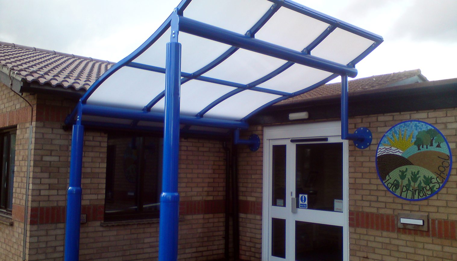 Hillside Primary School – Entrance Canopy