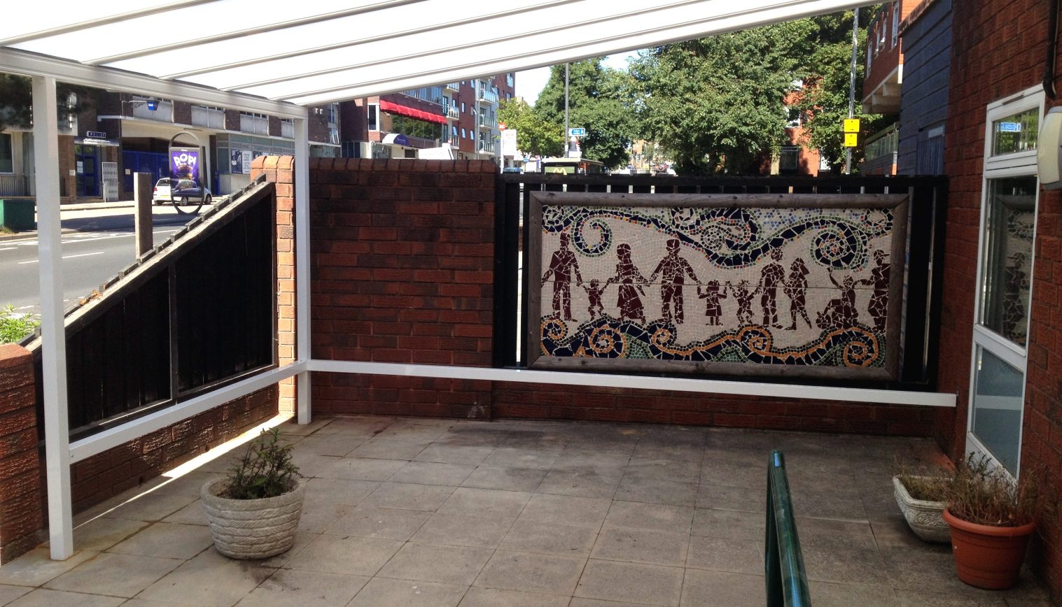 Hillview Nursery School – Wall Mounted Canopy