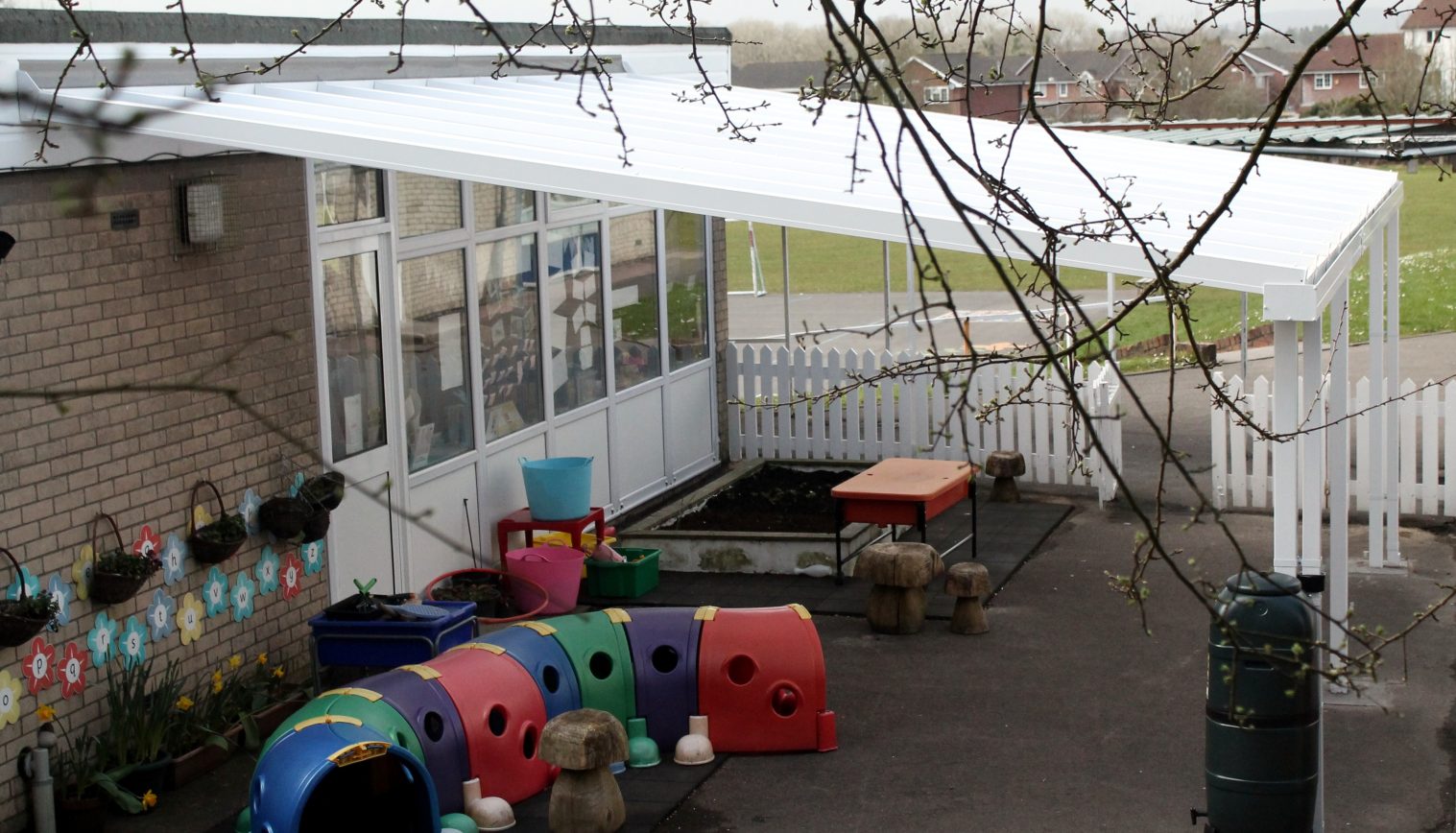 Holy Family RC Primary School – 2nd Wall Mounted Canopy