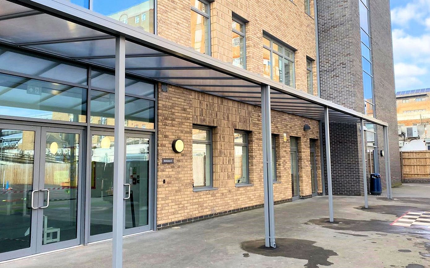 Hounslow Town Primary School – Wall Mounted Canopy