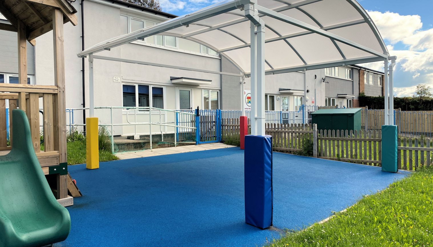 Idwal Family Centre – Free Standing Canopy