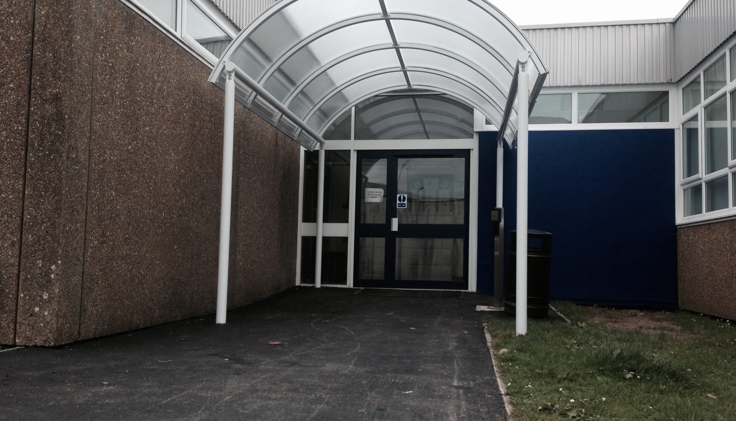 Tredegar Comprehensive School – Whiteside Canopy