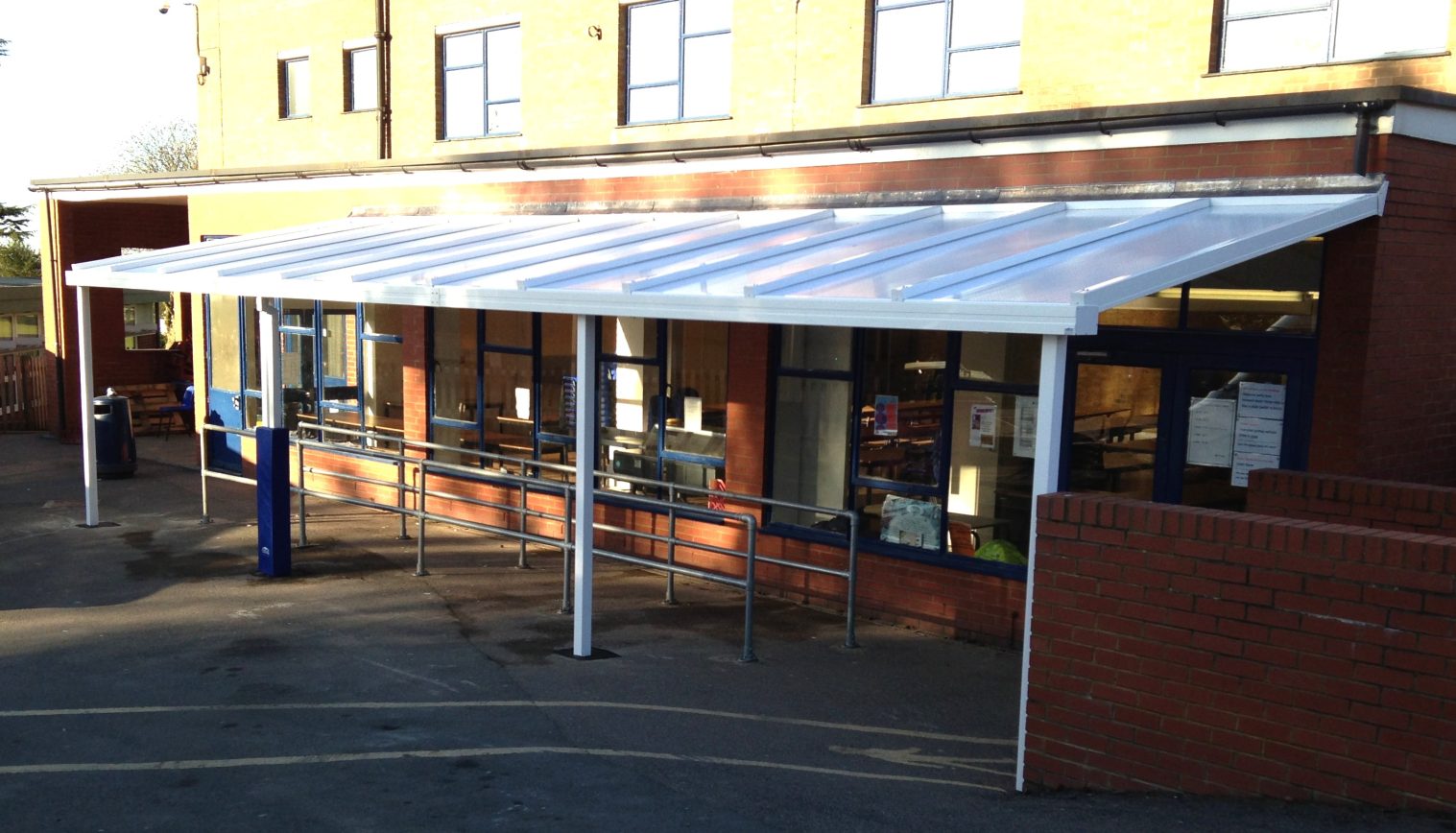 Immanuel College – Wall Mounted Canopy