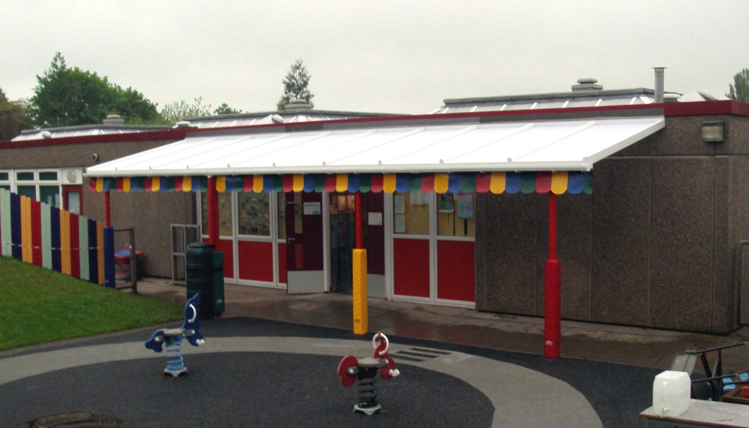 Kirkhamgate Pre-School – Wall Mounted Canopy