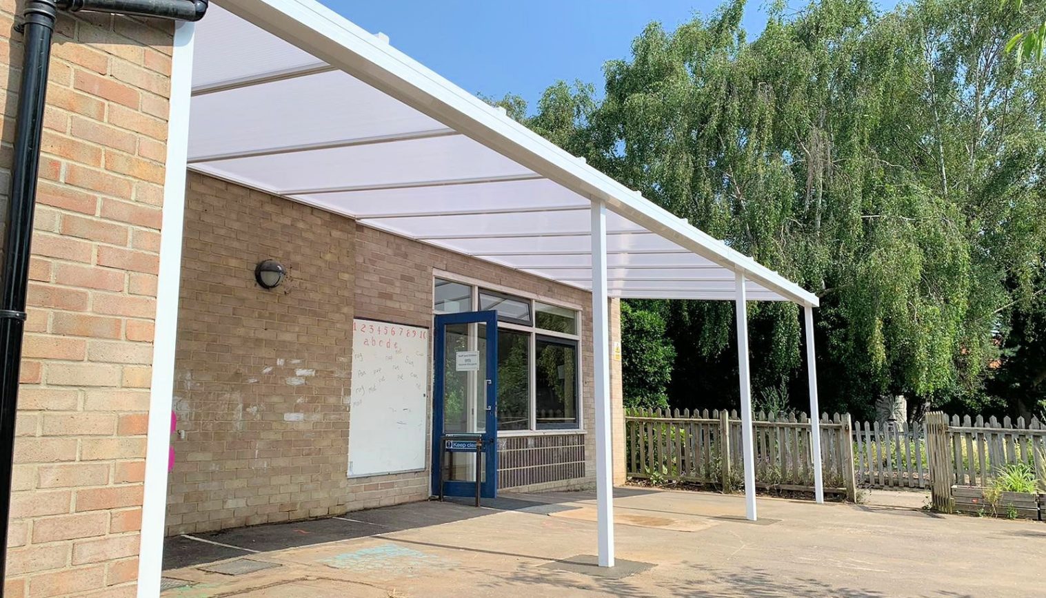 Kyson Primary School – Wall Mounted Canopy