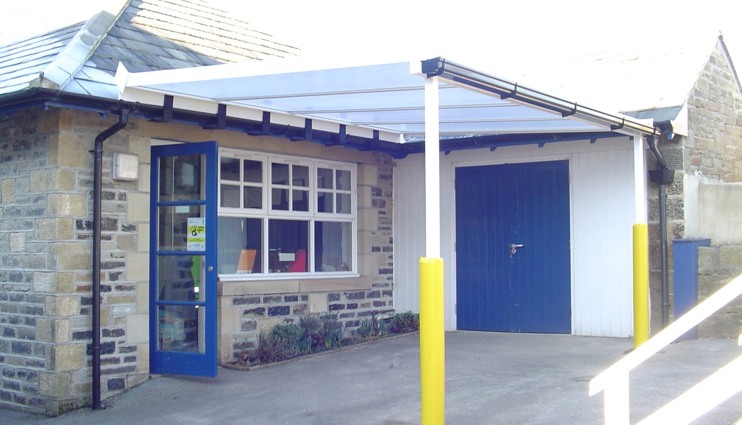Lothersdale County Primary School – Wall Mounted Canopy