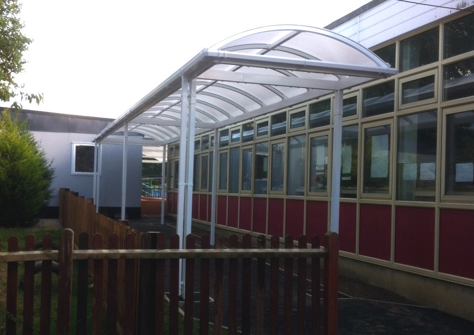 Mayflower High School – Free Standing Walkway Canopy